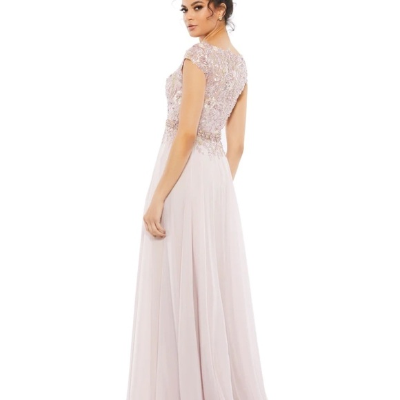 Mac Duggal 79365 NWT EMBELLISHED CAP SLEEVE BODICE FLOWY GOWN - Picture 2 of 8